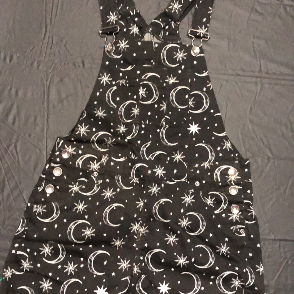 Hot Topic brand sun and moon shortalls